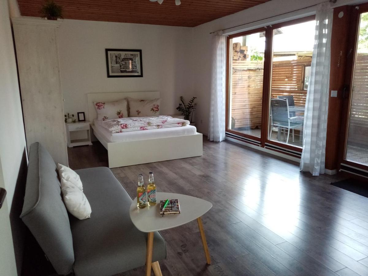 Schoene Einzimmer Wohnung Zwischen Bodensee Und Allgaeu Neukirch  Exterior foto