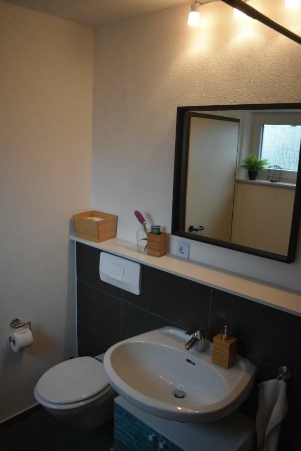 Schoene Einzimmer Wohnung Zwischen Bodensee Und Allgaeu Neukirch  Exterior foto